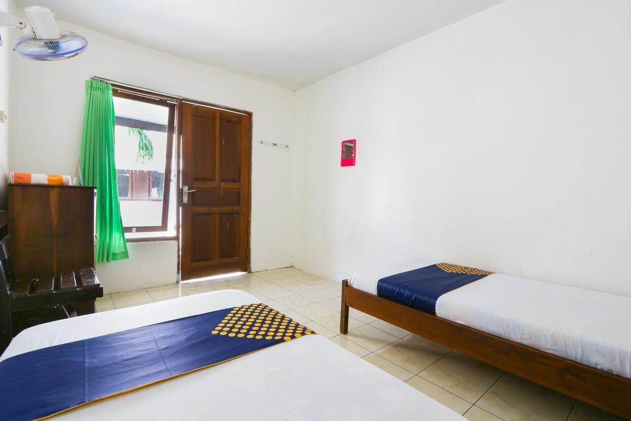 Spot On 2422 Hotel Moga Sari Situbondo Exterior foto
